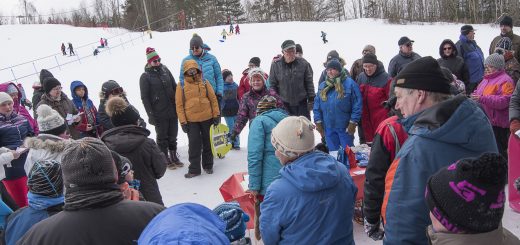 Yleisömenestys mukavassa talvipäivän tapahtumassa