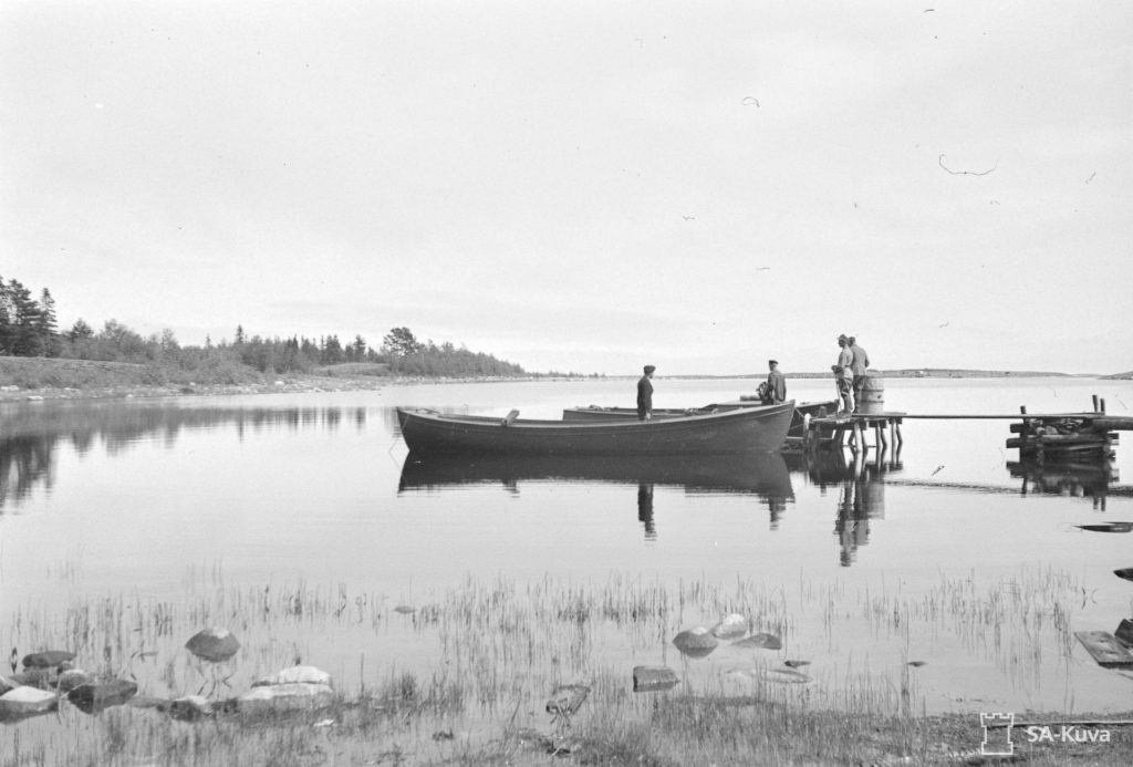 Heinäsenmaan Kukonlahden satama sodan aikana. SA-kuva/T. Räisänen